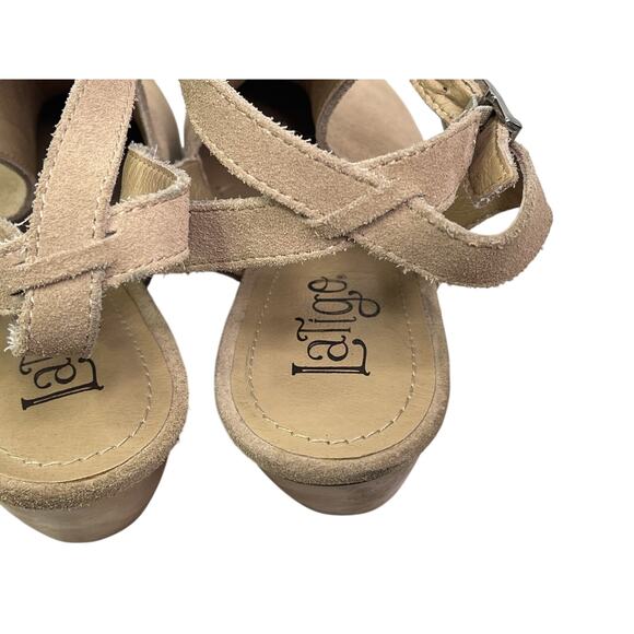 Best 25+ Deals for Latigo Boots | Poshmark Latigo Simon Bootie Tan Leather Block Heel Ankle Boots Womens 8.5 Buckle GUC